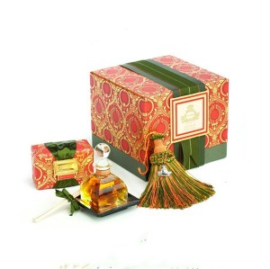 Wholesale home decoration fragrance  reed diffuser with beautiful box