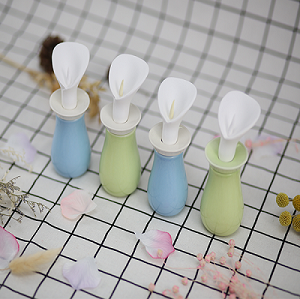 High quality home decoration ceramic reed diffuser bottle with ceramic flower