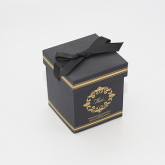 Luxury black gold scented soy candle jar gift box in home fragrant