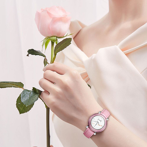 women quartz watch