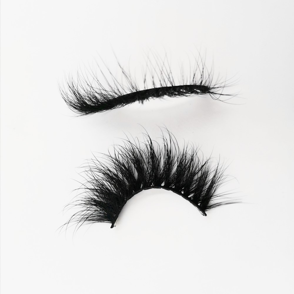 Can I use a lash curler on my falsies?