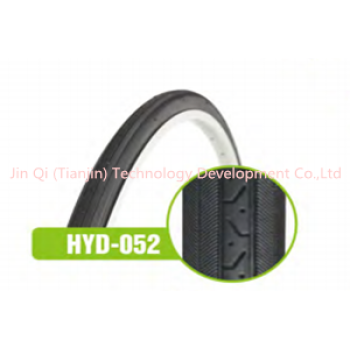 Road bicycle tire and inner tube from manufacturer