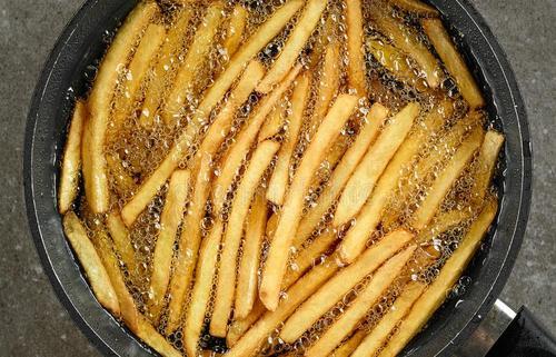 how to make the same taste french fries in the fast food restaurant?