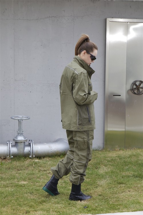 Customized Green Workwear Jacket Multi Pockets Work Jacket for Industrial Durable Work Clothes