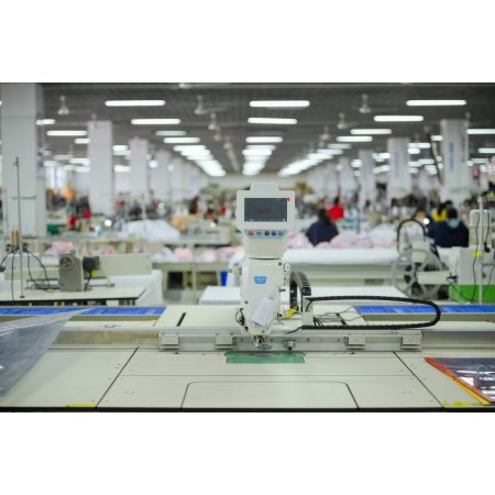 Inside Qianzhan's Autumn Production Peak: Winter Workwear Orders in Full Swing