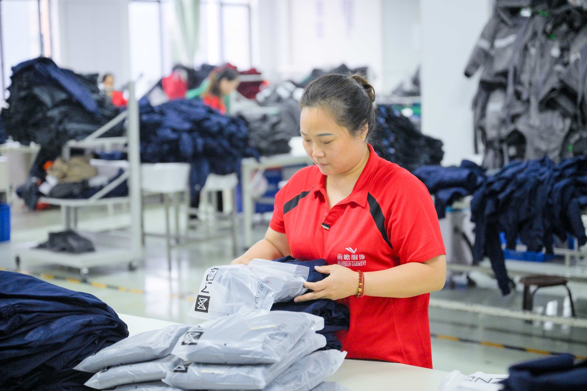 Workwear Fabric Guide: Cotton, Poly-Cotton, CVC and Stretch Blends Compared