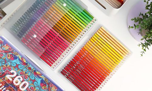 Artistic colouring pencils
