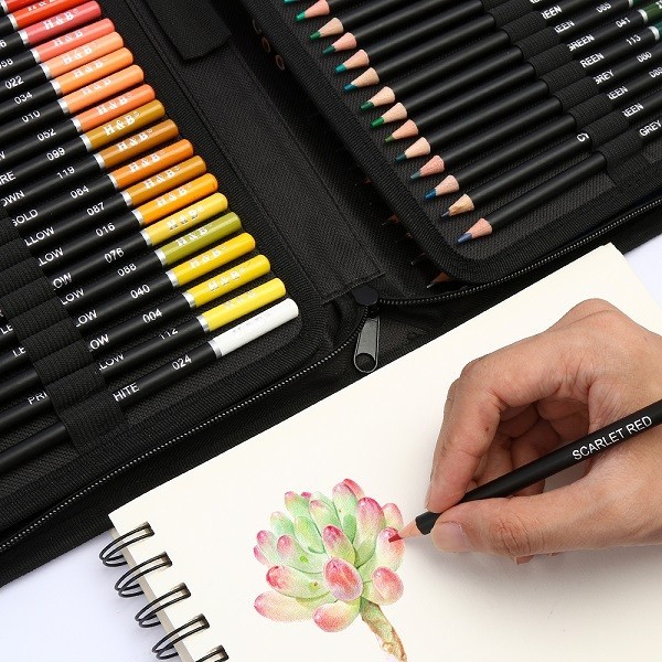 Набор цветных карандашей для рисования