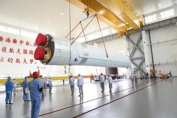 Hui Chuangxin | ¡El cohete transportador Changzheng No. 5 B realizó su primer vuelo exitoso! Shanghai Power detrás de