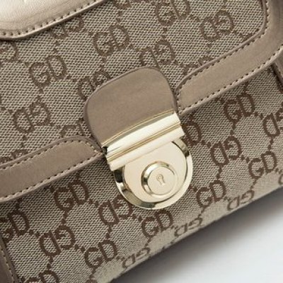 Classic Simple and Fashionable Small Square Bag for Ladies