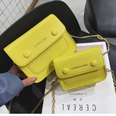 Trendy Multi Color Thin Chain Messenger Hand Bag