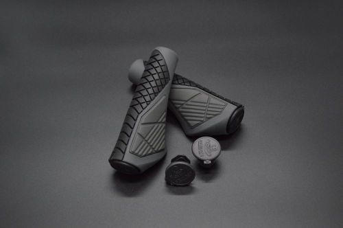 Medical grade material Custom  rubber bicycle handle grips