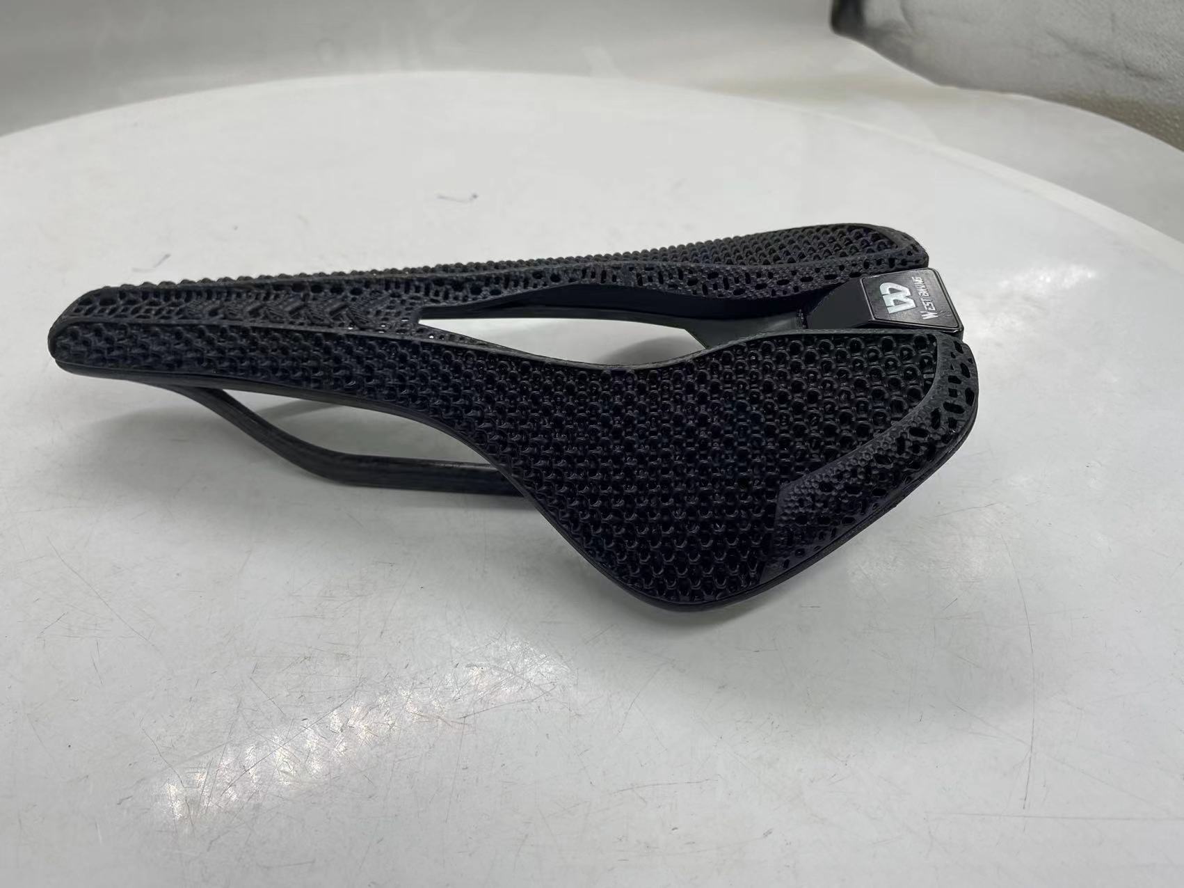 New short-nose 3D printing carbon saddle comes