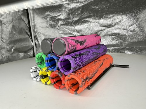 Factory Supplier Support Custom Bicycle Parts Handlebar Grips with Packing Box Multi-Colored Handlebar Grips Used for MTB/BMX