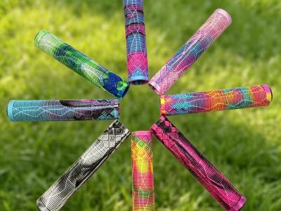 Factory Supplier Support Custom Bicycle Parts Handlebar Grips with Packing Box Multi-Colored Handlebar Grips Used for MTB/BMX