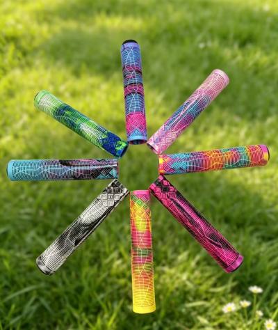 Factory Supplier Support Custom Bicycle Parts Handlebar Grips with Packing Box Multi-Colored Handlebar Grips Used for MTB/BMX