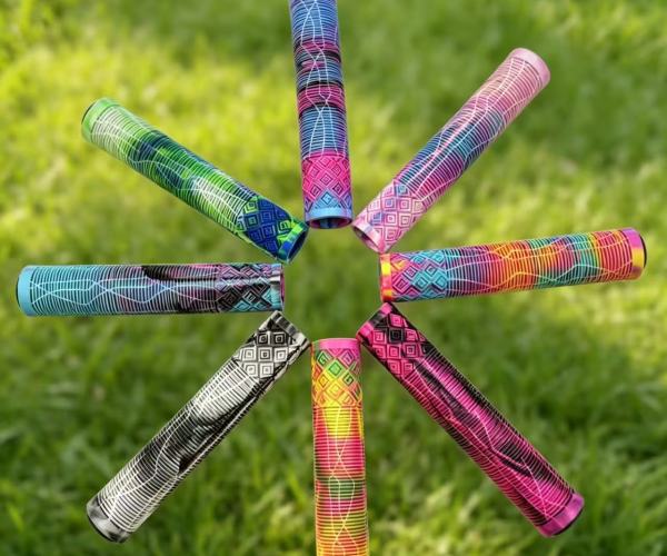 Factory Supplier Support Custom Bicycle Parts Handlebar Grips with Packing Box Multi-Colored Handlebar Grips Used for MTB/BMX