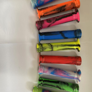 China Cheapest Mixed Color Kick Scooter Handle bar Grips Pro Stunt Scooter Hand Grips Scooter/mountain/MTB/BMX/bicycle Grips