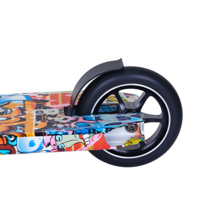 High-End 360 Freestyle Y Shape Lenker 6061 Aluminium Trick Scooter mit Graffiti-Muster