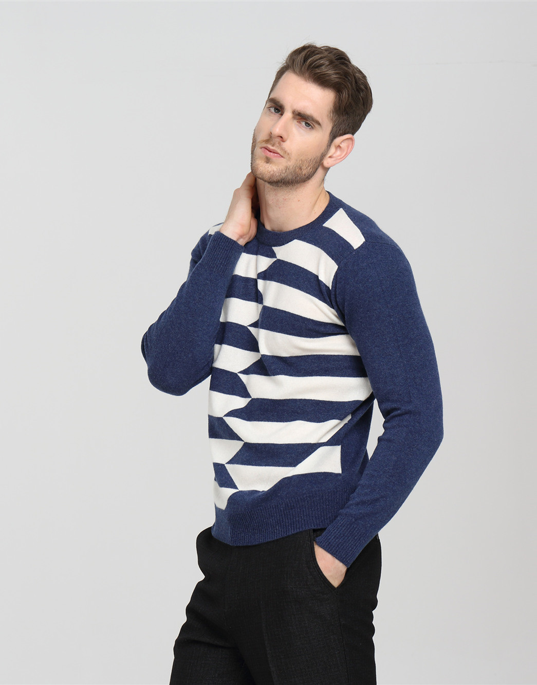 maglione da uomo in cashmere con strisce