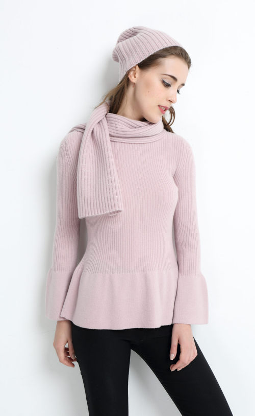 модный женский кашемировый свитер розового цвета