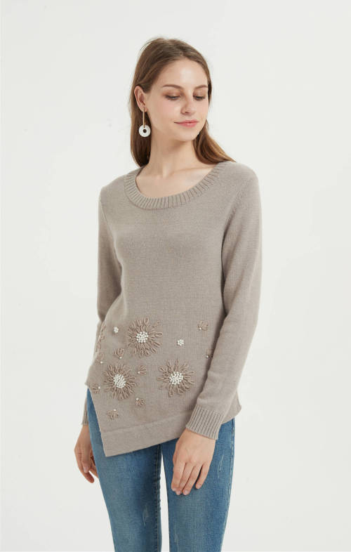 chinese leading cashmere wholesaler cashmer sweater with hand embroidery in high quality cashmere yarns