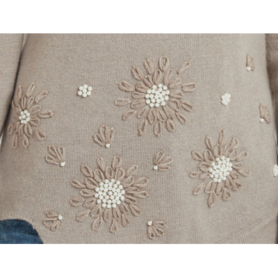 chinese leading cashmere wholesaler cashmer sweater with hand embroidery cashmere yarns