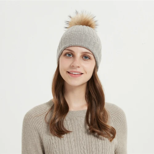 Wholesale high quality cable rib cashmere hat/beanie with stone and fur pom pom