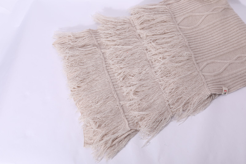 Cashmere Scarf with Fringes