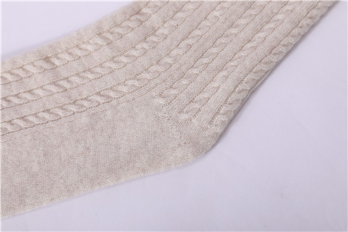 Wholesale Women's Solid Color Cable Pure Cashmere floor socks in small MOQ and factory price