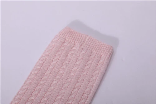 Wholesale Women's Solid Color Cable Pure Cashmere floor socks in small MOQ and factory price