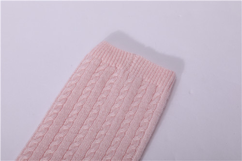Wholesale Women's Solid Color Cable Pure Cashmere floor socks in small MOQ and factory price