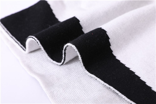 Wholesale black and white Pure Cashmere intarsia knitted pillow in small MOQ and factory price