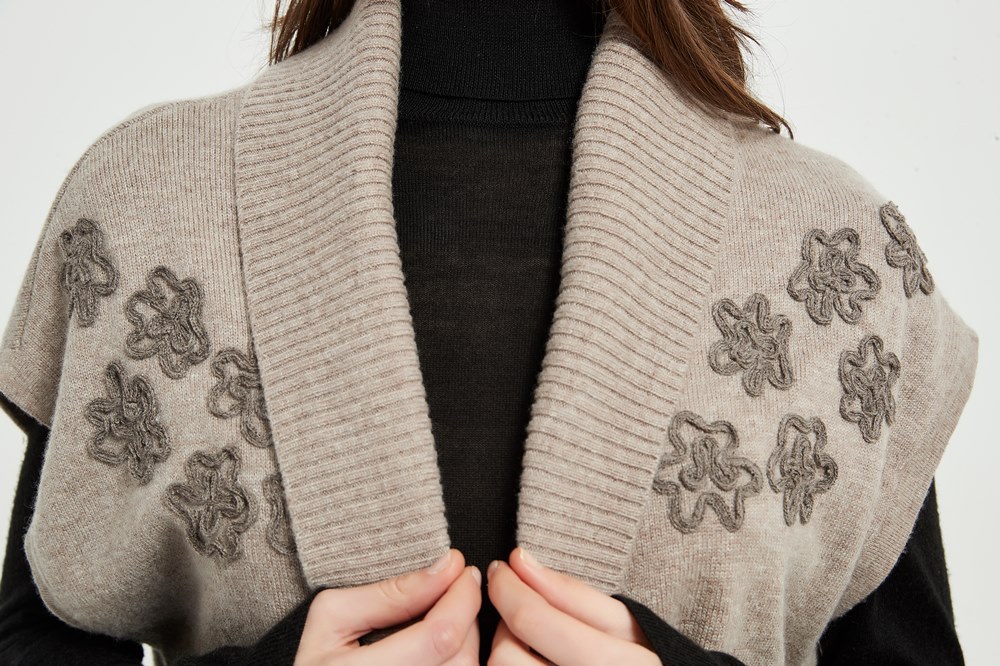 Pure Cashmere Rope Embroidery Cardigan