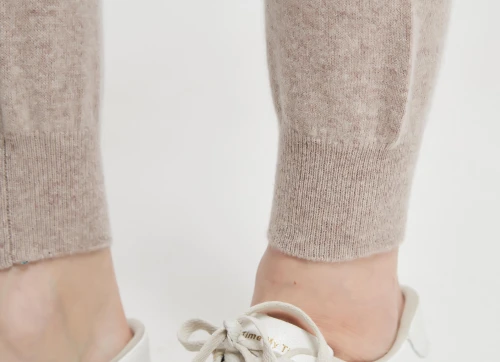 Leading Recycled Cashmere Supplier for women pants in recycled cashmere