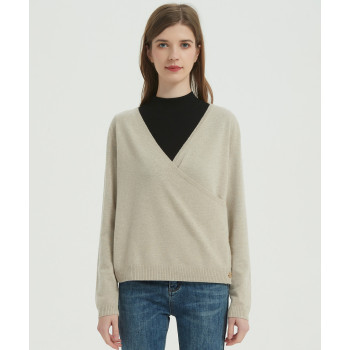 NATURAL AND UNDYE CASHMERE WITH V NECK