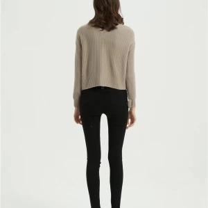 wholesale OEM design women high quality cashmere sweater with simulated pearls