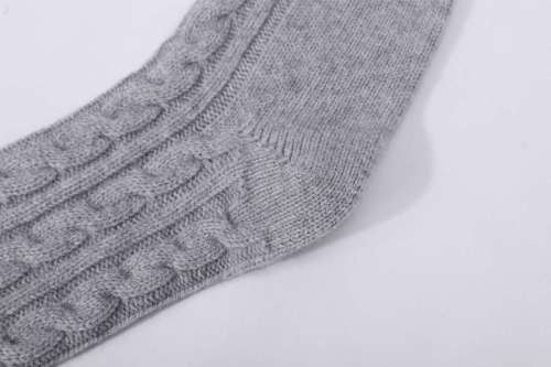 OEM design women seamless 100% Cashmere  cabel socks for fall winter from China