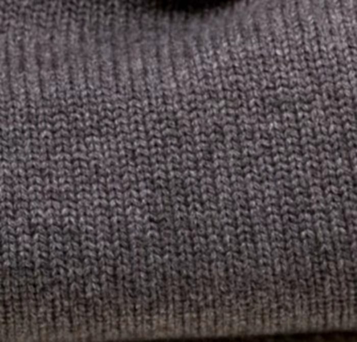 Seamless cashmere socks