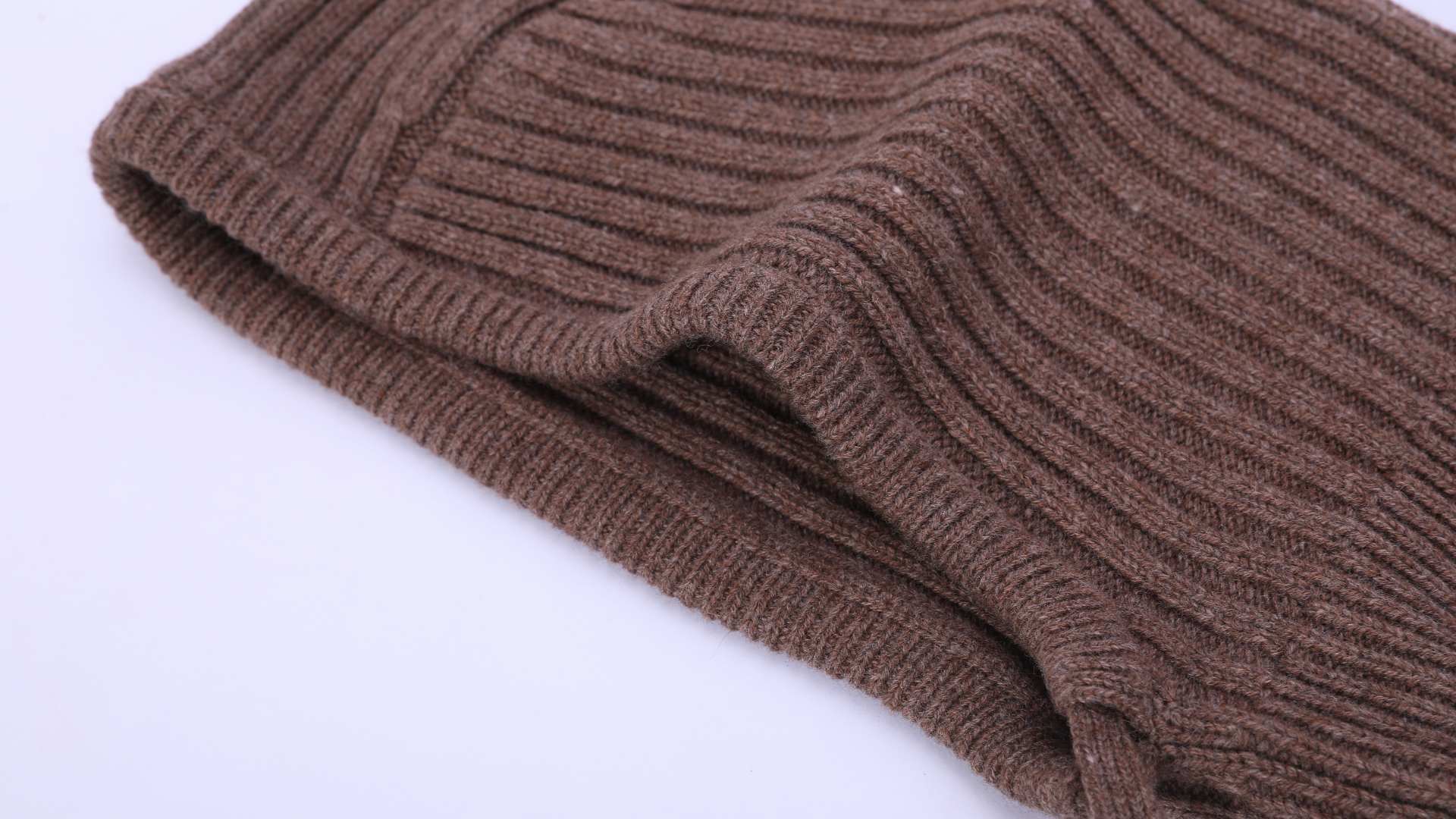 Seamless cashmere socks