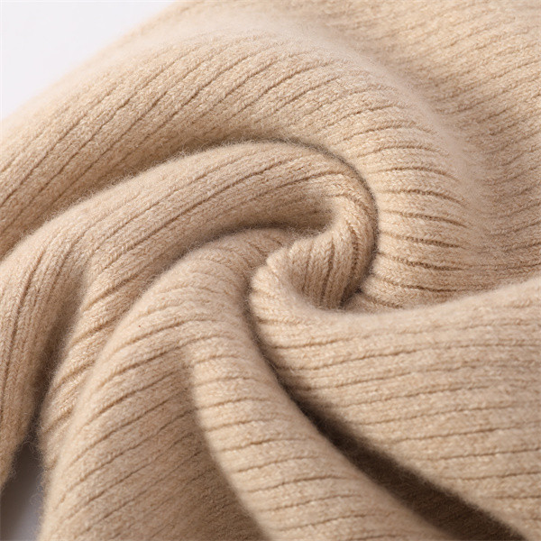 Seamless cashmere socks