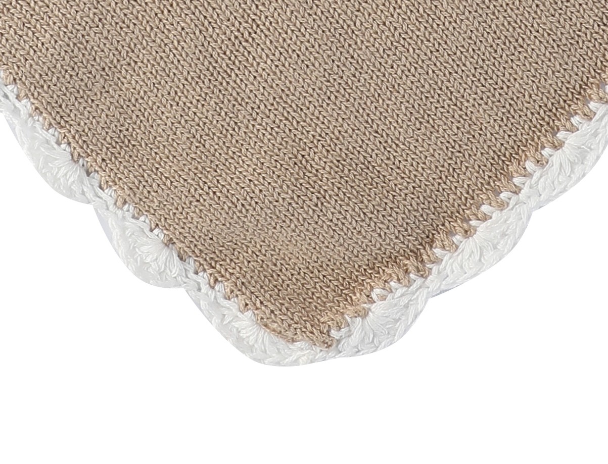 Seamless cashmere socks