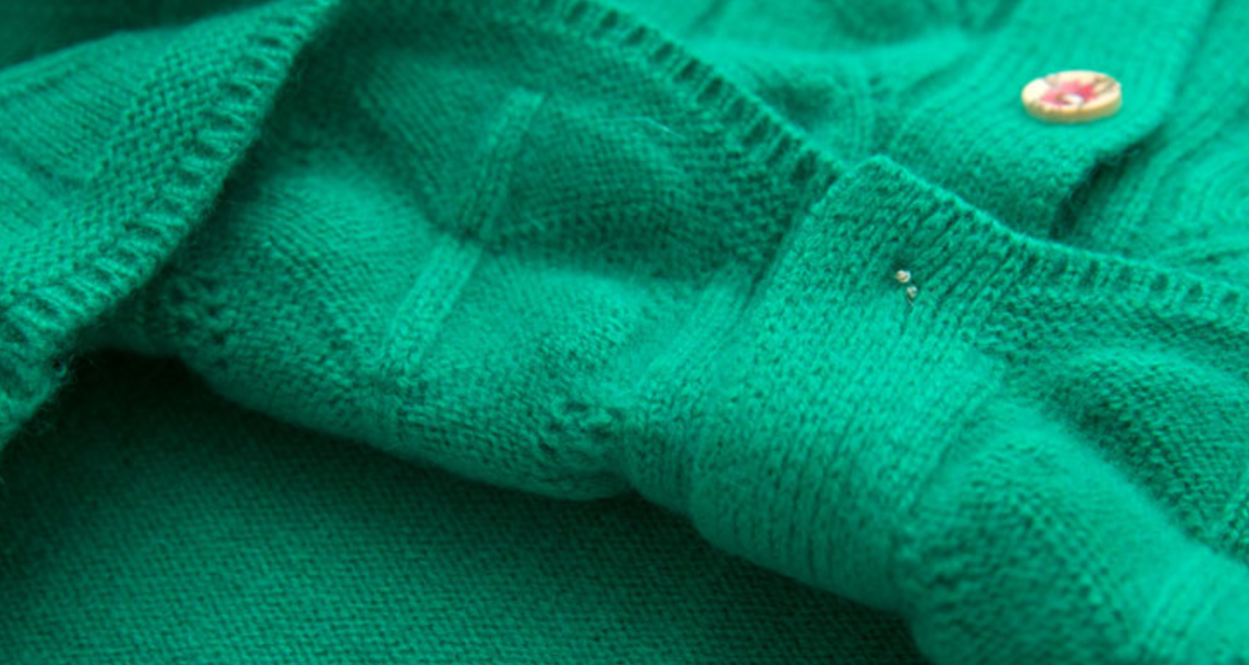 свитер кардигана зеленого цвета кабеля девушки шерстей кашемира для напольной носки