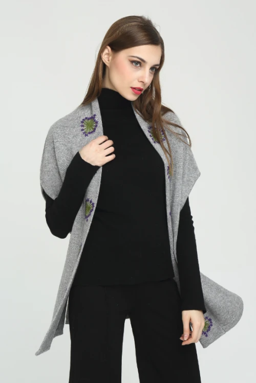 ODM new design women 100% pure cashmere cardigan with hand embroidery China vendor