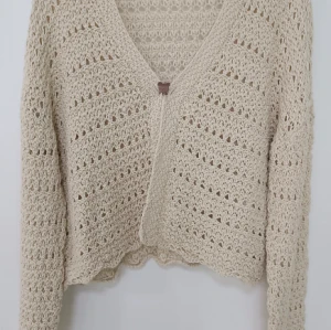 HAND KNITED EFFECT PATTERN CASHMERE