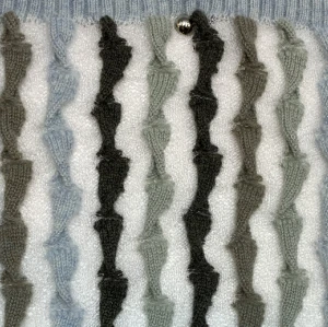 Knitted Cashmere Pattern in 100% Cashmere Yarn with new Stripes Design
