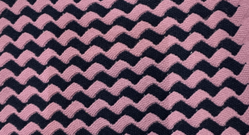 Knitted Cashmere Pattern in 100% Cashmere Yarn with new Black and Pink Stripes Design