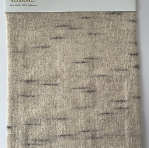 extrafine sustainable luxury 100%cashmere fancy yarn with stock service