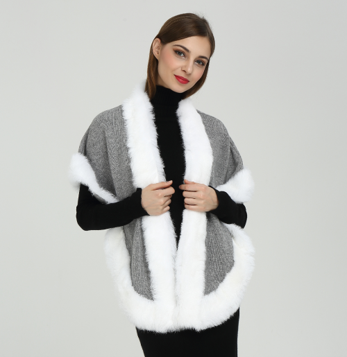 Wholesale New Fashion High Quality Women Cashmere Poncho with Fur Collar