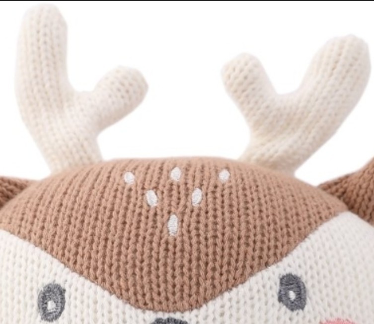 Seamless cashmere socks